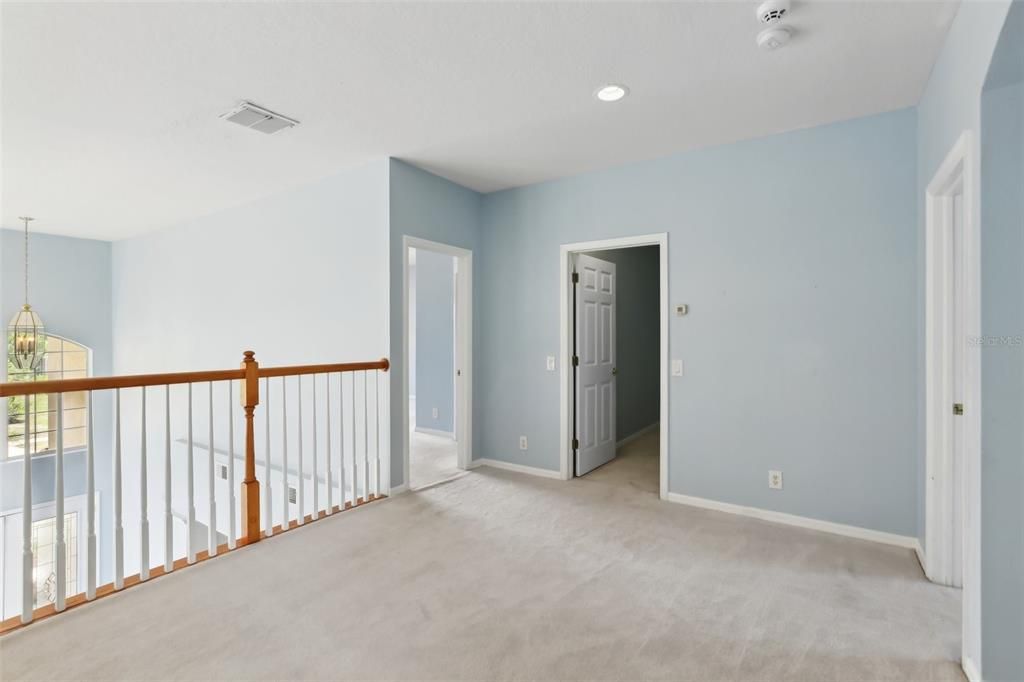 合同活跃: $675,000 (4 贝兹, 3 浴室, 3601 平方英尺)