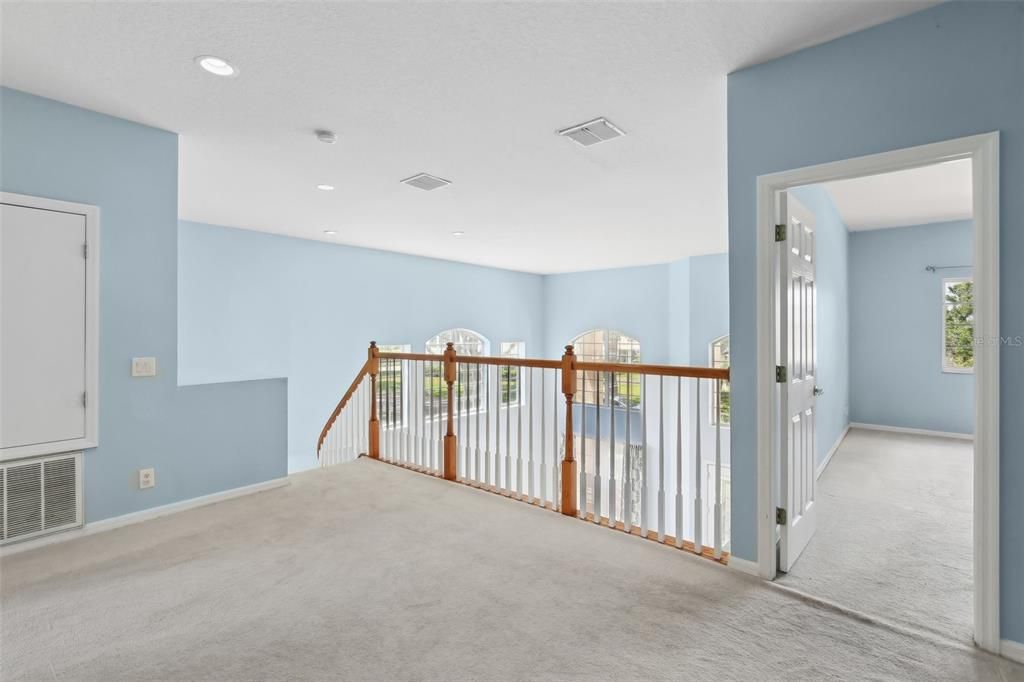 合同活跃: $675,000 (4 贝兹, 3 浴室, 3601 平方英尺)