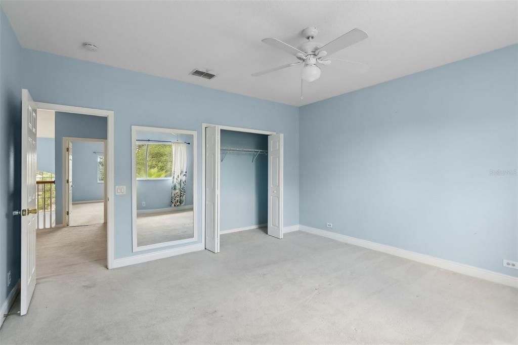 合同活跃: $675,000 (4 贝兹, 3 浴室, 3601 平方英尺)