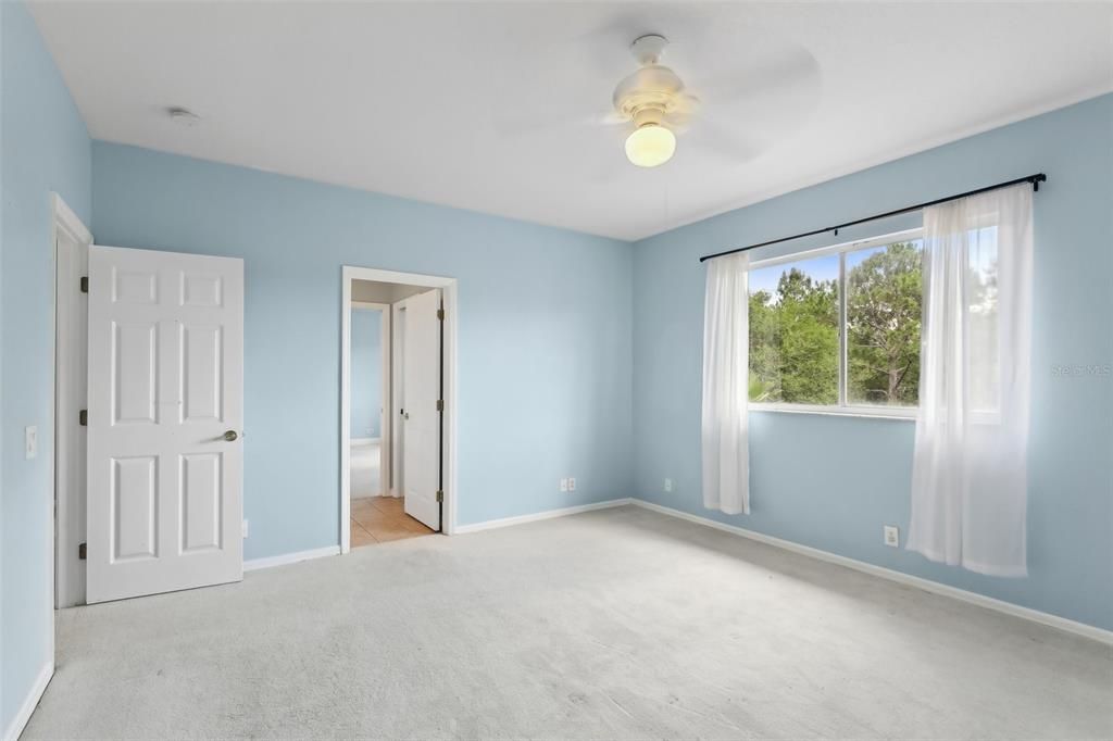 合同活跃: $675,000 (4 贝兹, 3 浴室, 3601 平方英尺)