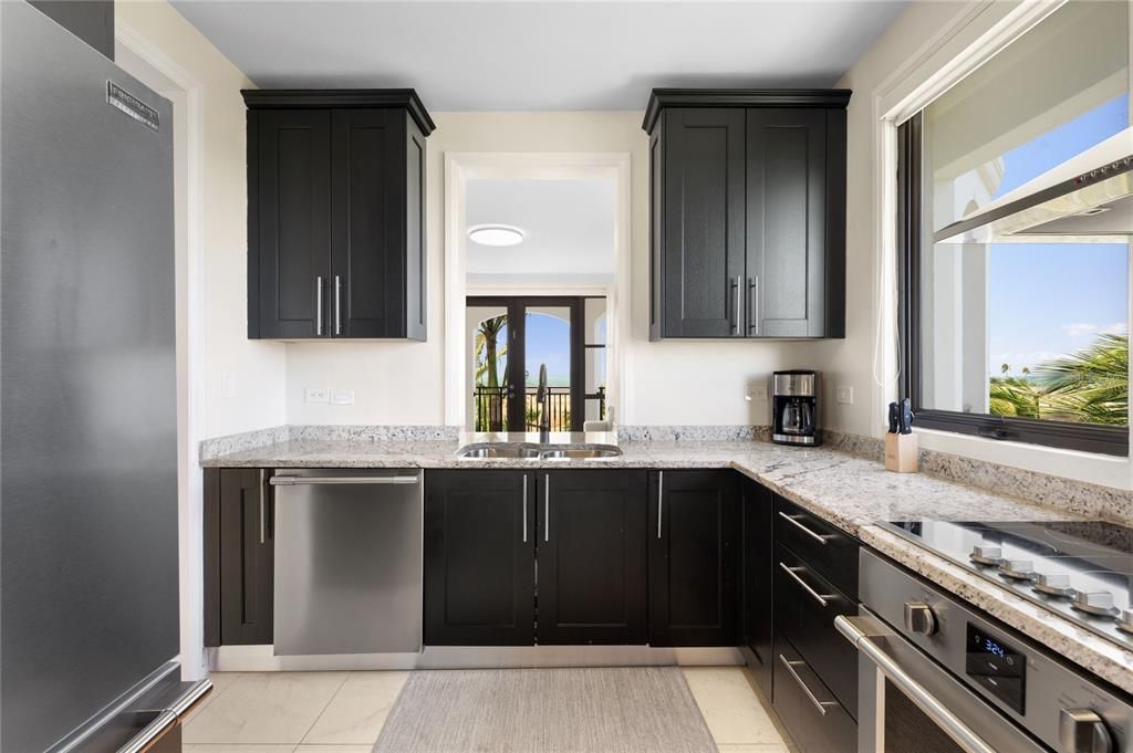 待售: $2,495,000 (4 贝兹, 3 浴室, 2696 平方英尺)