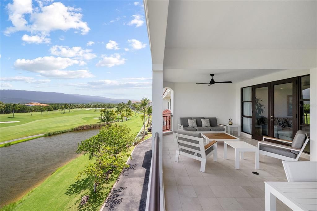 待售: $2,495,000 (4 贝兹, 3 浴室, 2696 平方英尺)