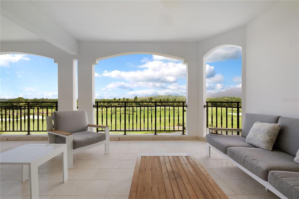 待售: $2,495,000 (4 贝兹, 3 浴室, 2696 平方英尺)