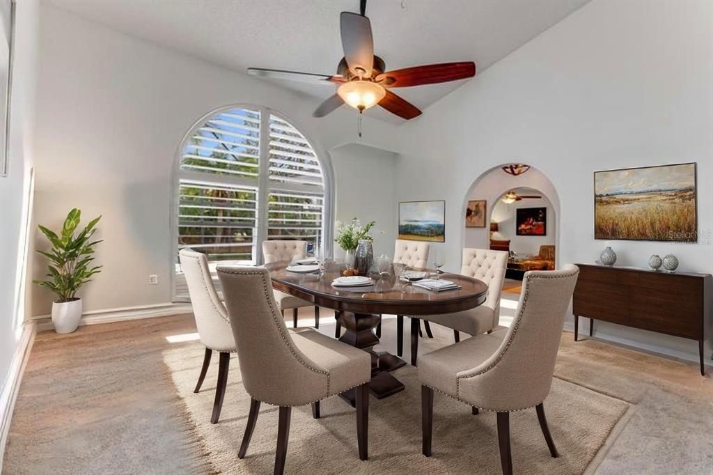 合同活跃: $649,000 (3 贝兹, 2 浴室, 2769 平方英尺)