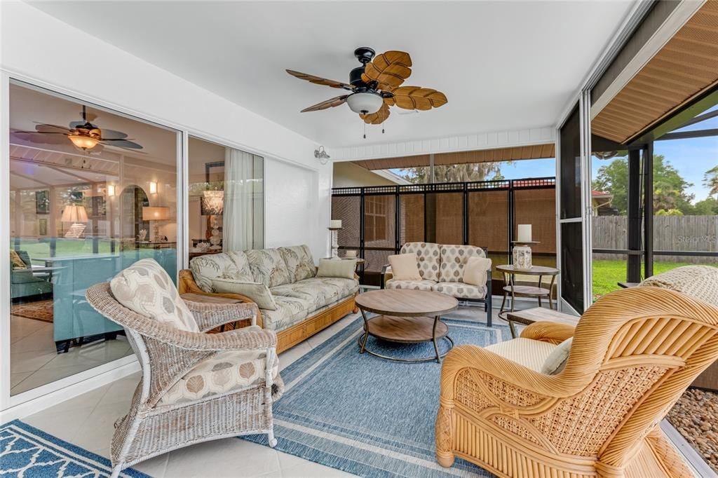 合同活跃: $649,000 (3 贝兹, 2 浴室, 2769 平方英尺)