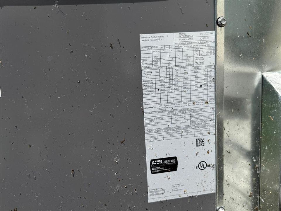 待售: $179,000 (2 贝兹, 1 浴室, 802 平方英尺)