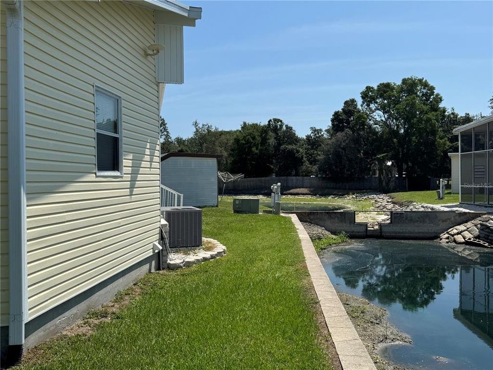 待售: $179,000 (2 贝兹, 1 浴室, 802 平方英尺)