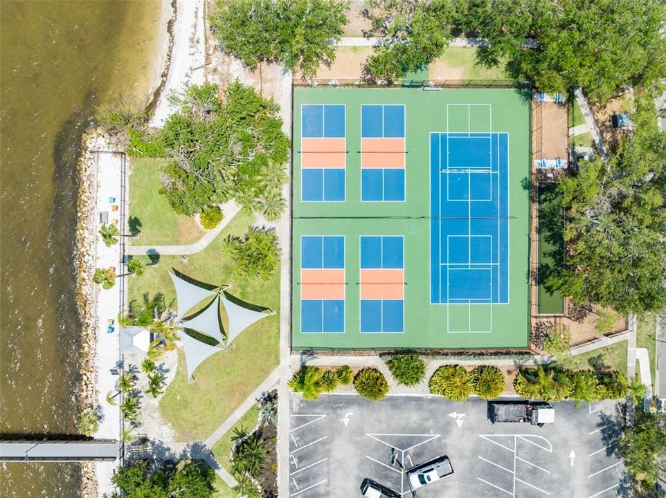 For Sale: $164,000 (1 beds, 1 baths, 464 Square Feet)