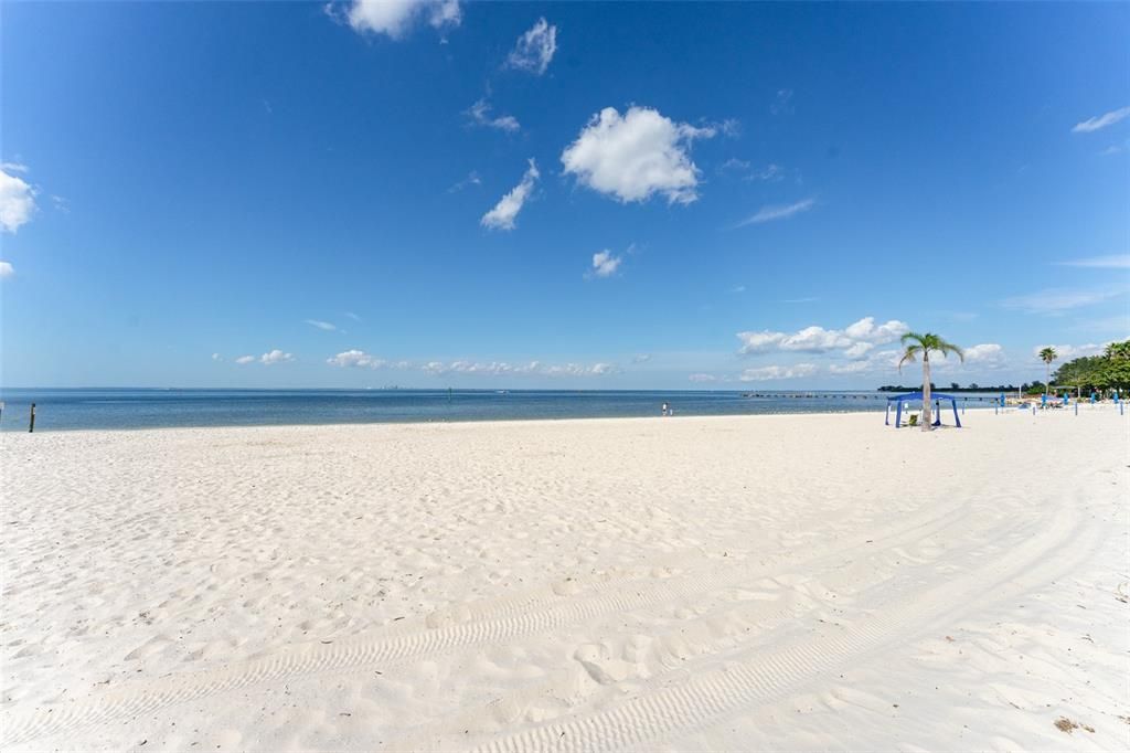 For Sale: $164,000 (1 beds, 1 baths, 464 Square Feet)