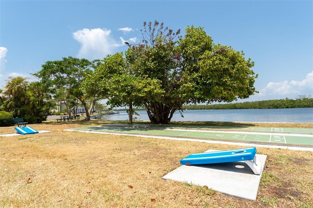 For Sale: $164,000 (1 beds, 1 baths, 464 Square Feet)