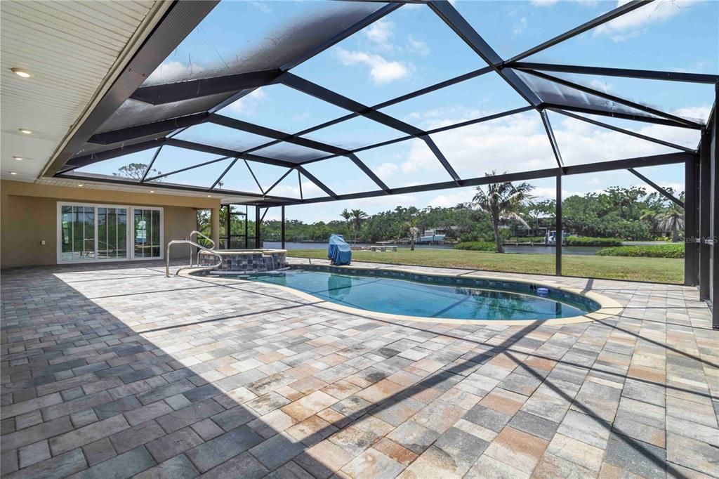 For Sale: $1,550,000 (3 beds, 2 baths, 2302 Square Feet)