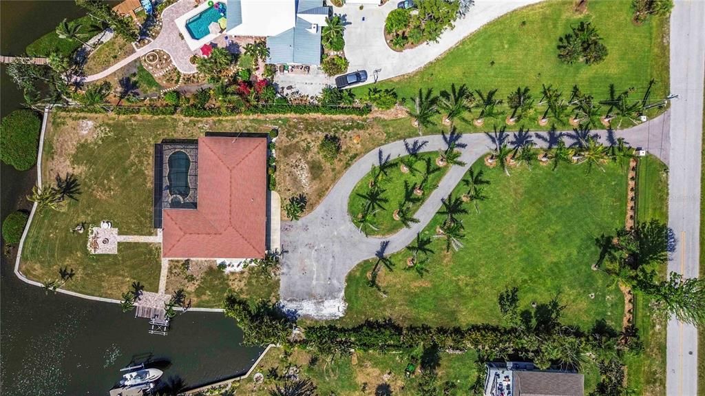 For Sale: $1,550,000 (3 beds, 2 baths, 2302 Square Feet)