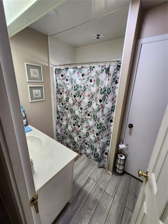 Active With Contract: $135,000 (2 beds, 2 baths, 1130 Square Feet)