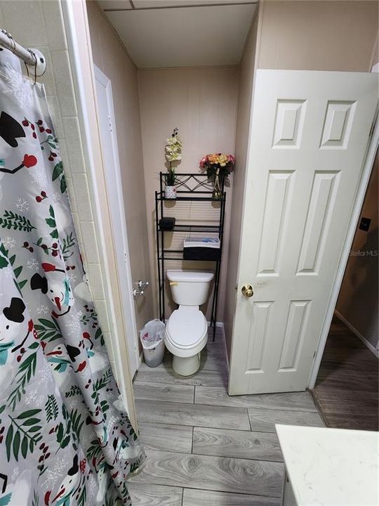 Active With Contract: $135,000 (2 beds, 2 baths, 1130 Square Feet)