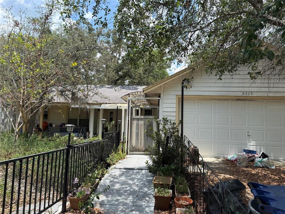 最近售出: $250,000 (3 贝兹, 2 浴室, 1276 平方英尺)