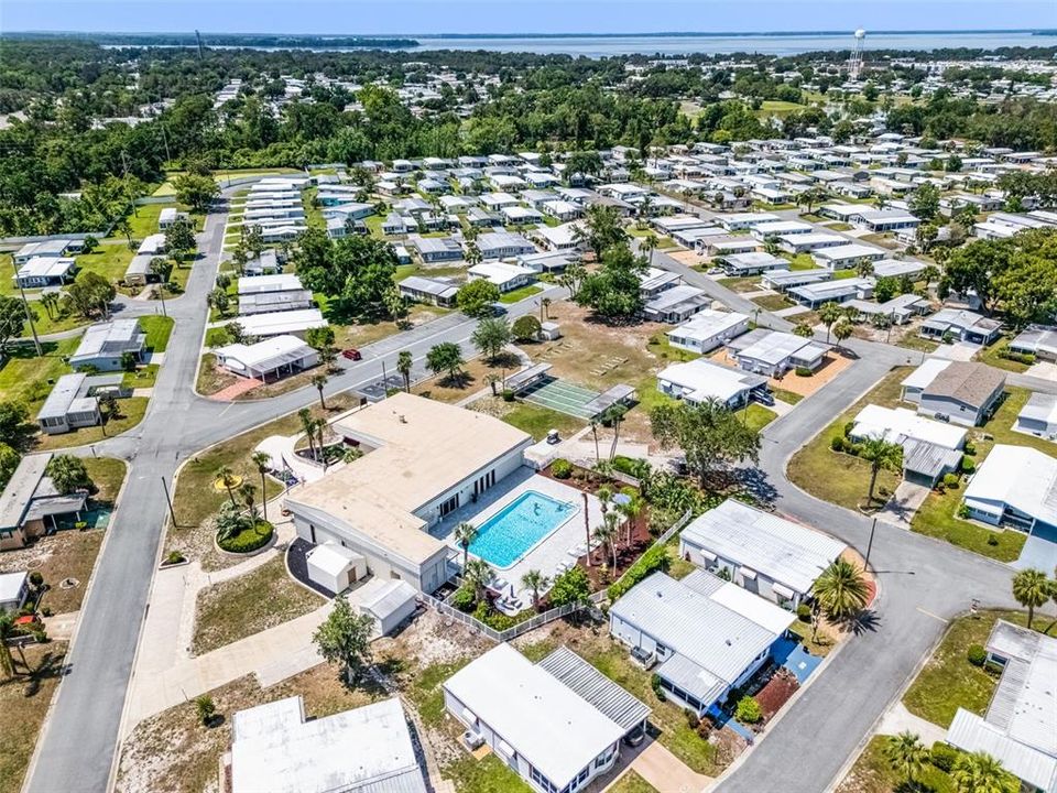 For Sale: $99,900 (2 beds, 2 baths, 1117 Square Feet)