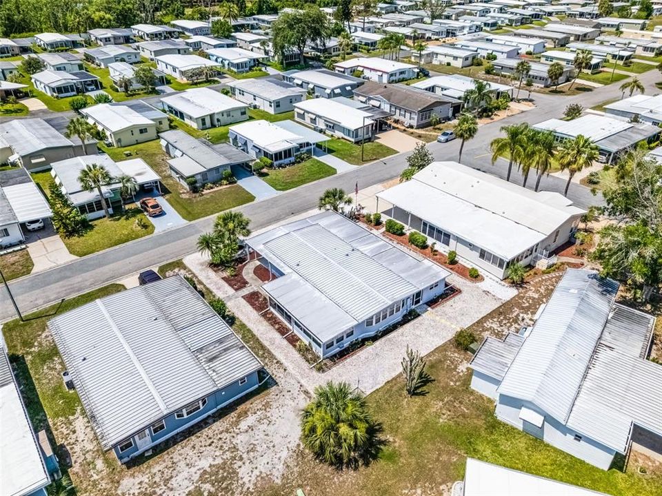 For Sale: $99,900 (2 beds, 2 baths, 1117 Square Feet)