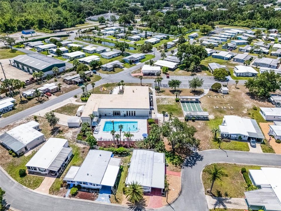 For Sale: $99,900 (2 beds, 2 baths, 1117 Square Feet)