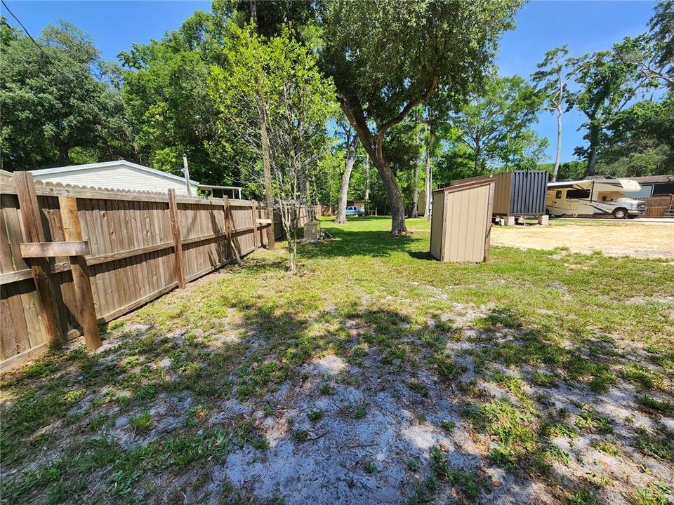 Activo con contrato: $121,500 (0.48 acres)