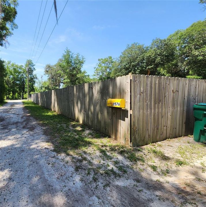 Activo con contrato: $121,500 (0.48 acres)