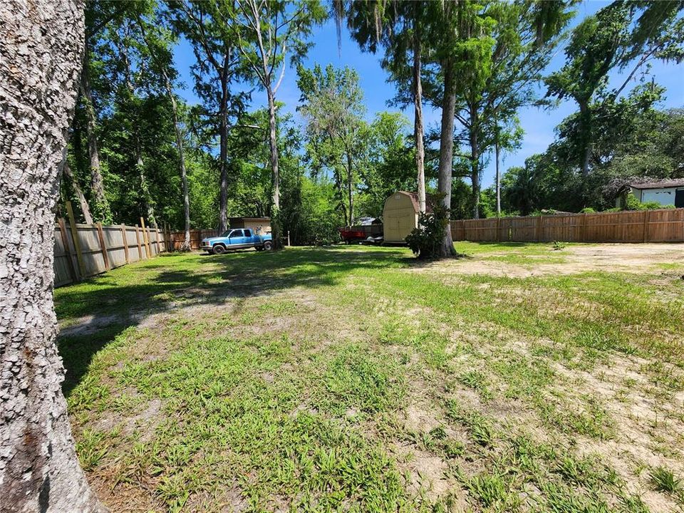 Activo con contrato: $121,500 (0.48 acres)