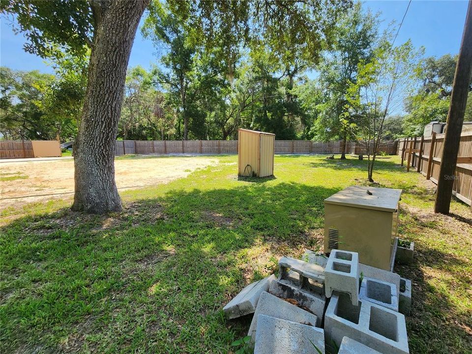 Activo con contrato: $121,500 (0.48 acres)