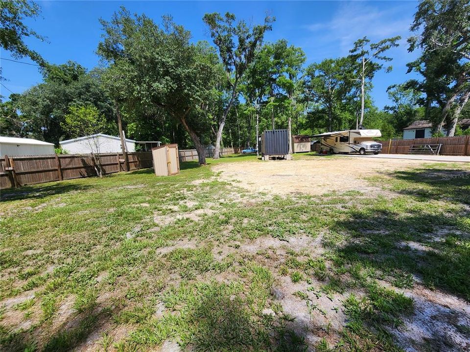 Activo con contrato: $121,500 (0.48 acres)