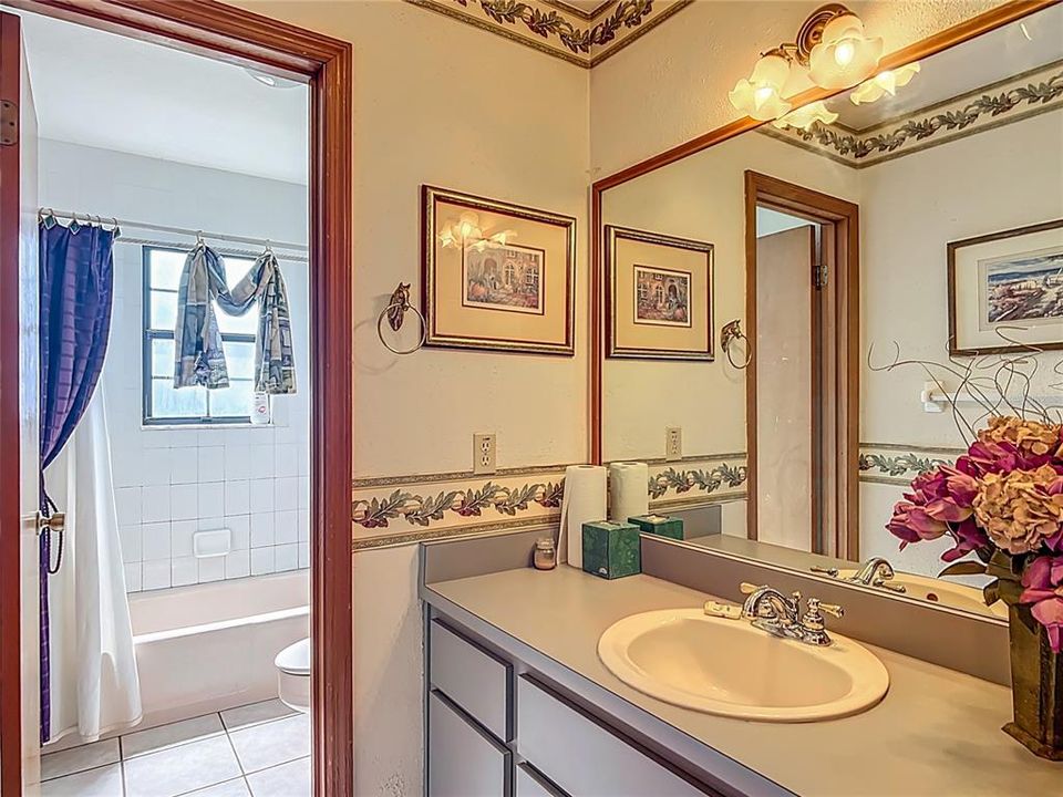 На продажу: $879,000 (3 спален, 2 ванн, 2000 Квадратных фут)