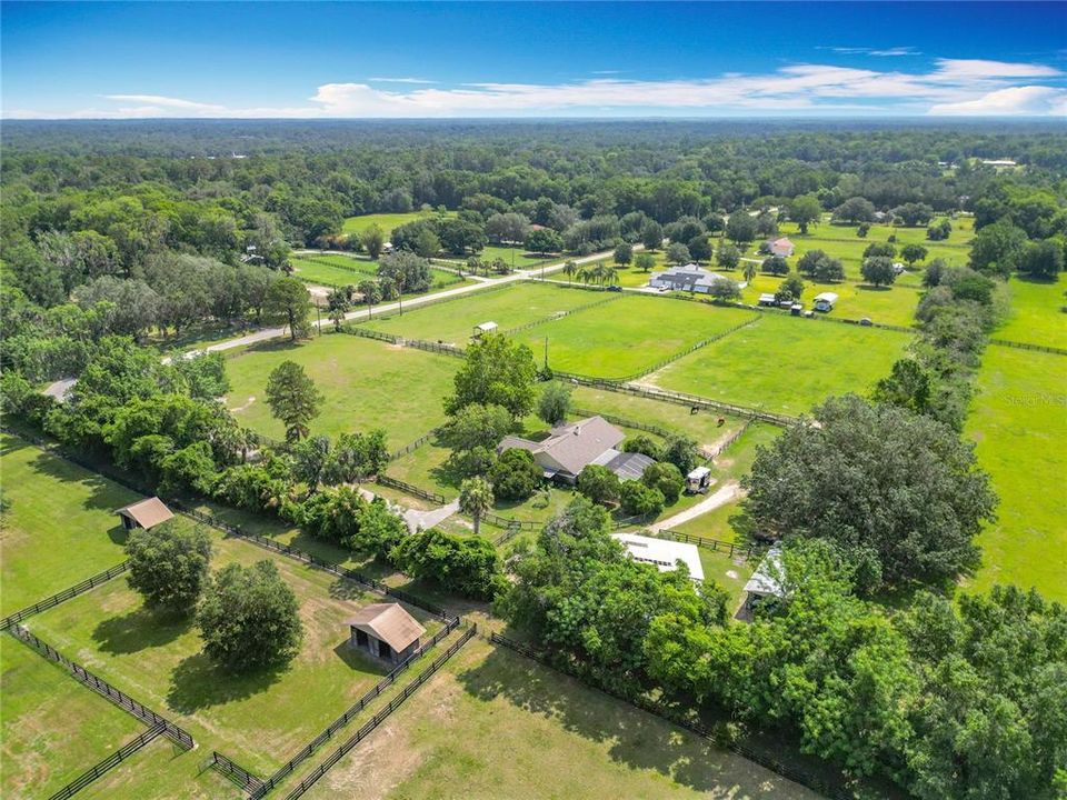 На продажу: $879,000 (3 спален, 2 ванн, 2000 Квадратных фут)