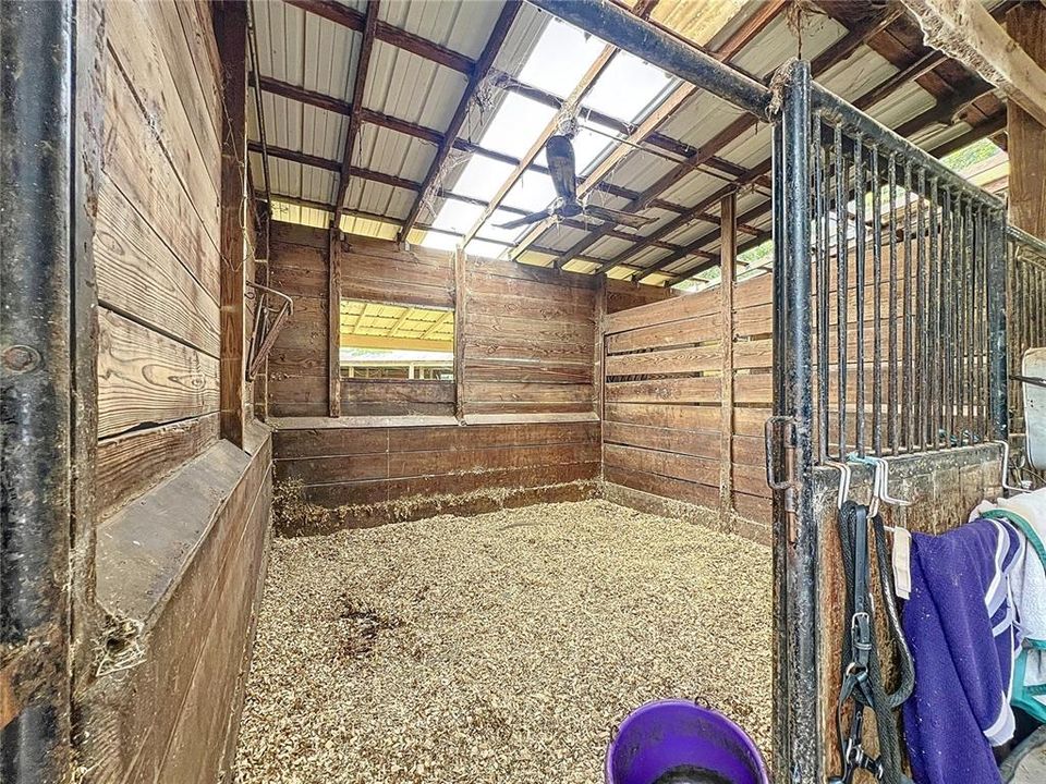 На продажу: $879,000 (3 спален, 2 ванн, 2000 Квадратных фут)