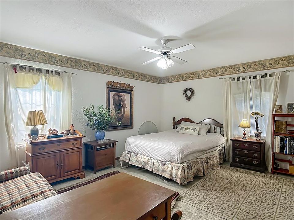 На продажу: $879,000 (3 спален, 2 ванн, 2000 Квадратных фут)