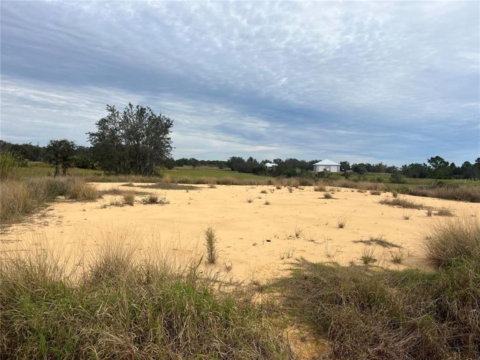 合同活跃: $110,000 (4.56 acres)