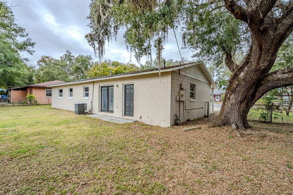 Active With Contract: $220,000 (4 beds, 1 baths, 1296 Square Feet)