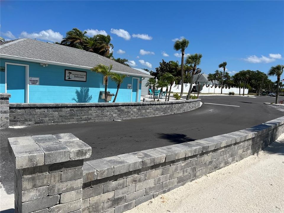 待售: $125,000 (2 贝兹, 2 浴室, 1088 平方英尺)