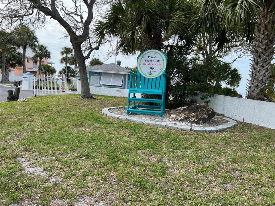 待售: $125,000 (2 贝兹, 2 浴室, 1088 平方英尺)