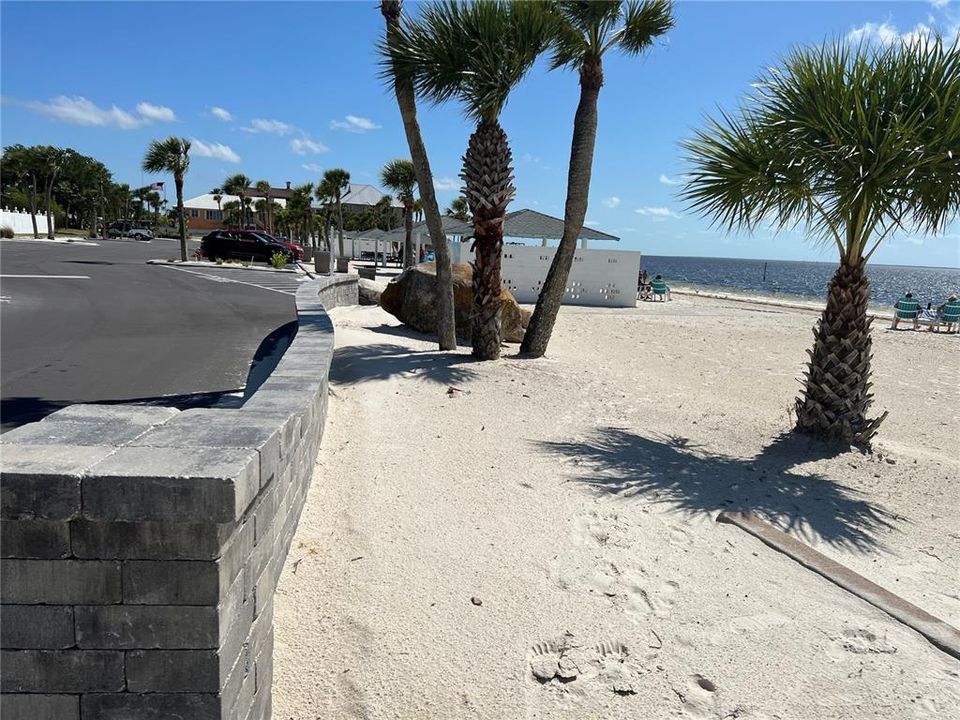 待售: $125,000 (2 贝兹, 2 浴室, 1088 平方英尺)