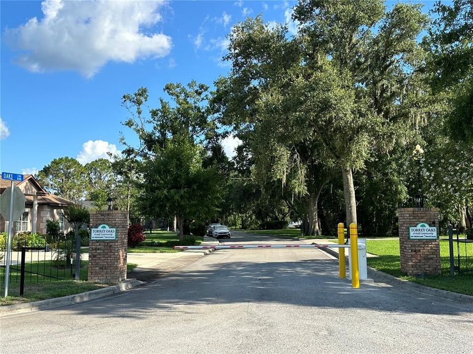 For Sale: $395,000 (3 beds, 2 baths, 2031 Square Feet)