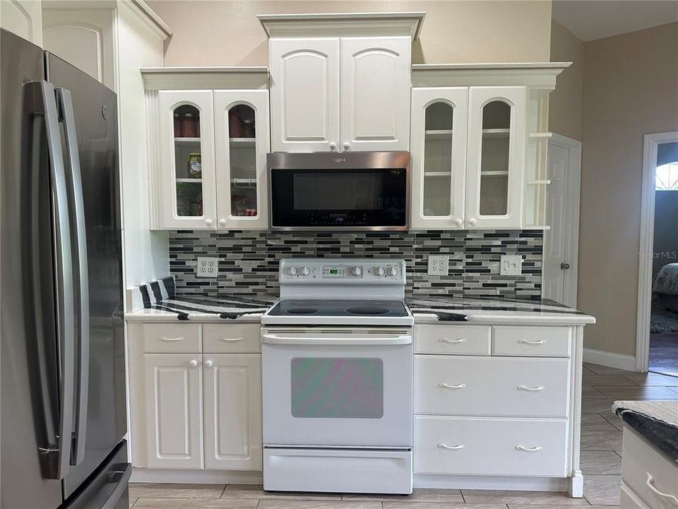 For Sale: $395,000 (3 beds, 2 baths, 2031 Square Feet)