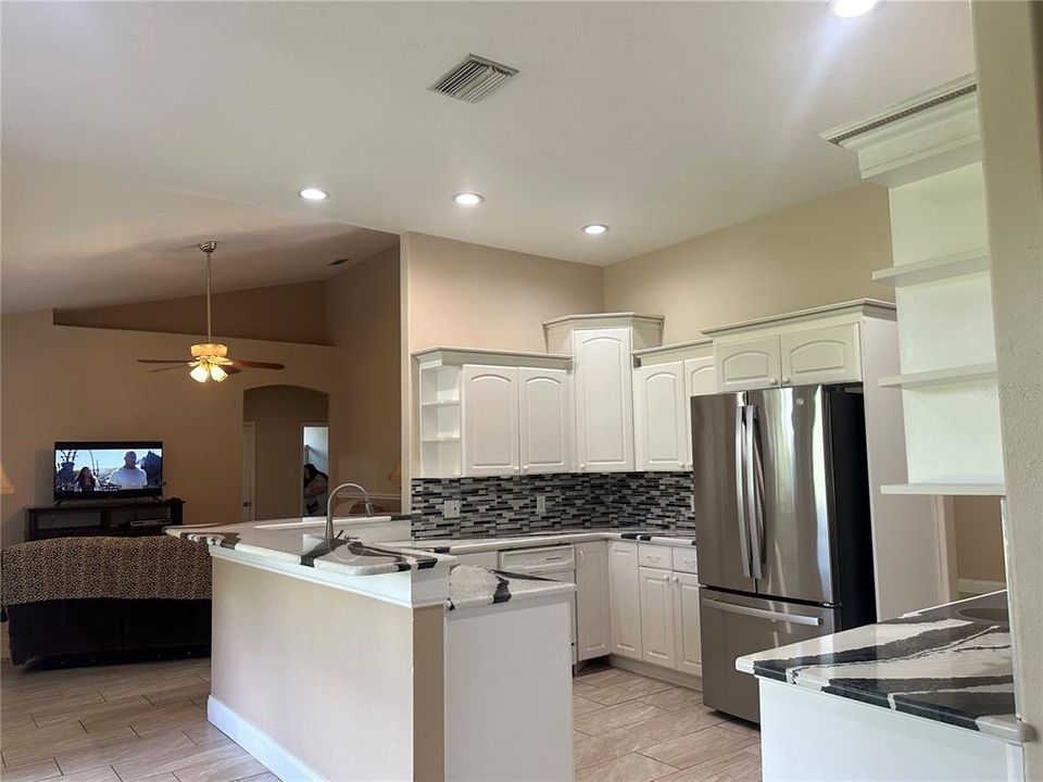 For Sale: $395,000 (3 beds, 2 baths, 2031 Square Feet)