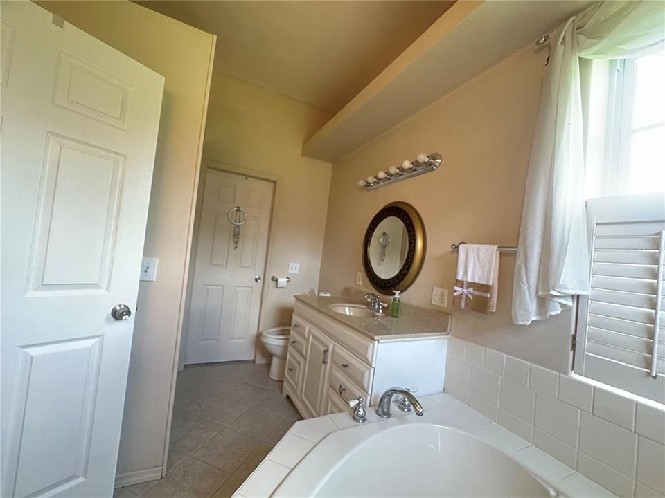 For Sale: $395,000 (3 beds, 2 baths, 2031 Square Feet)