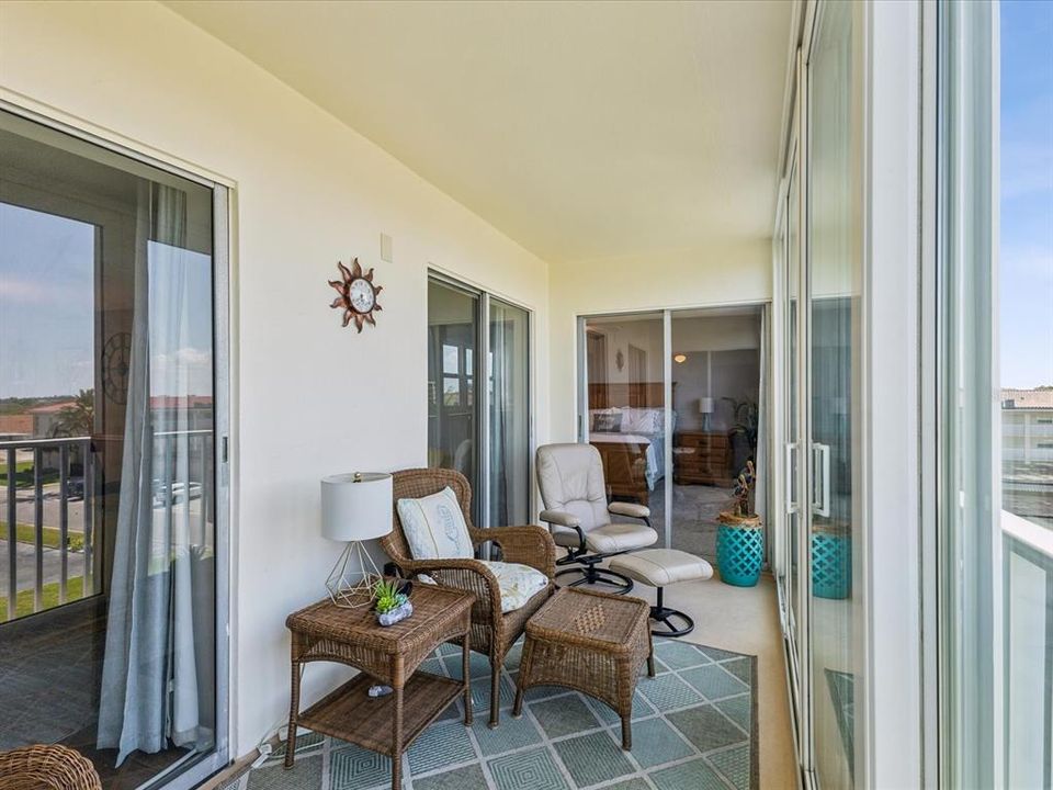 待售: $314,000 (2 贝兹, 2 浴室, 1100 平方英尺)