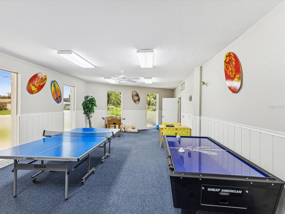 待售: $314,000 (2 贝兹, 2 浴室, 1100 平方英尺)