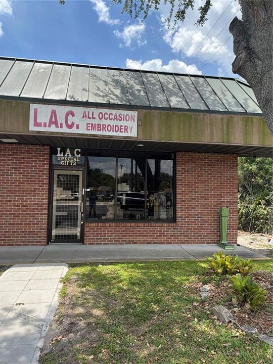 合同活跃: $225,000 (0 贝兹, 0 浴室, 1104 平方英尺)