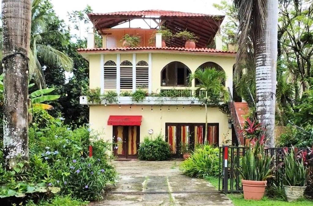 待售: $488,000 (5 贝兹, 0 浴室, 2500 平方英尺)