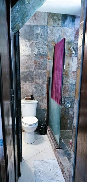 待售: $488,000 (5 贝兹, 0 浴室, 2500 平方英尺)