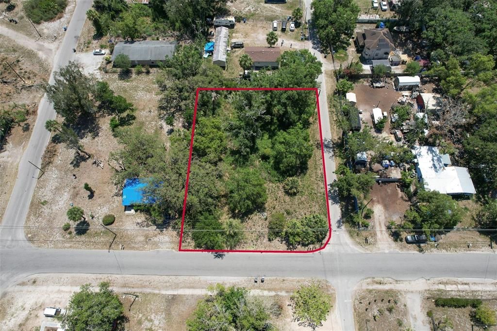 最近售出: $126,500 (0.56 acres)