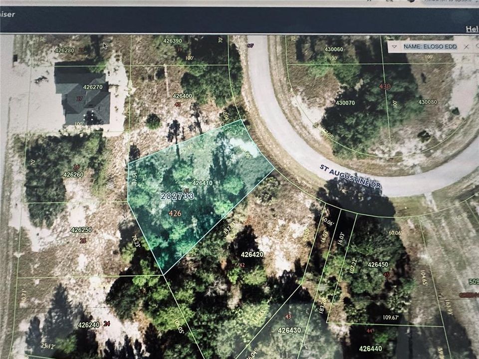 На продажу: $60,000 (0.27 acres)