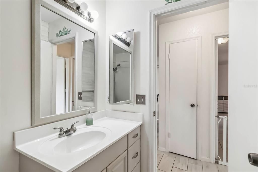 Activo con contrato: $180,000 (2 camas, 2 baños, 905 Pies cuadrados)