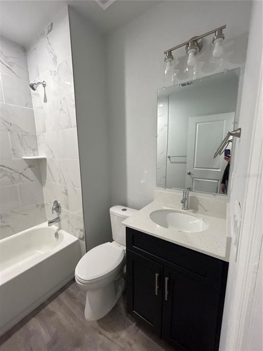 For Rent: $1,650 (3 beds, 2 baths, 1003 Square Feet)