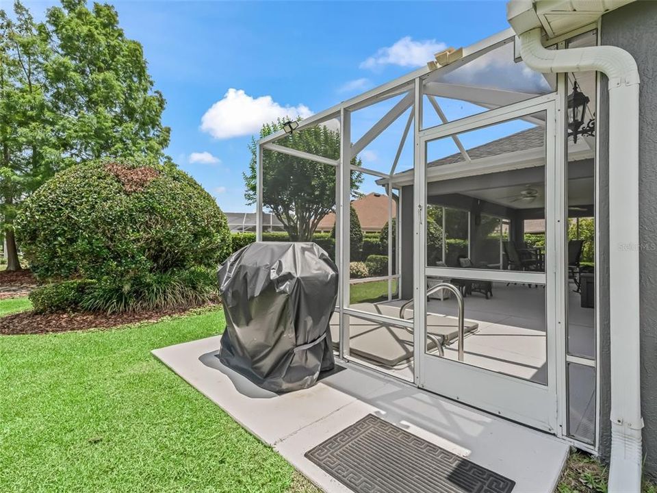 Activo con contrato: $549,500 (3 camas, 2 baños, 2000 Pies cuadrados)